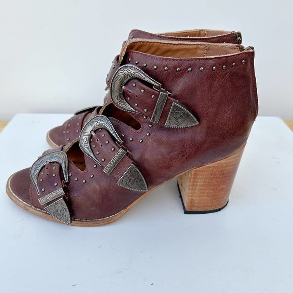 Freebird Violet Lookalikes Belt Buckle Chunky Block Heel Western Booties Size 7 - Picture 5 of 12